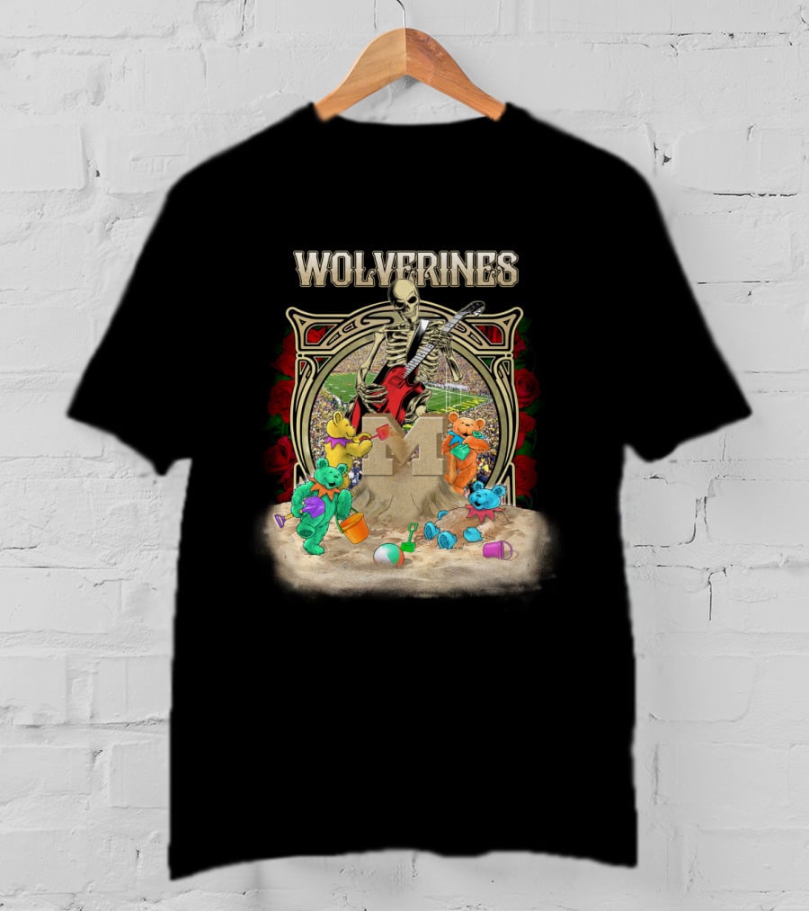 Wolverines Skeleton Guitar Bears M Beach Roses Ncaa1 Mw T-Shirt