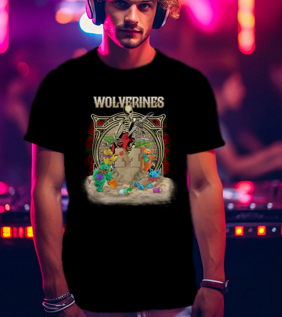 Wolverines Skeleton Guitar Bears M Beach Roses Ncaa1 Mw T-Shirt