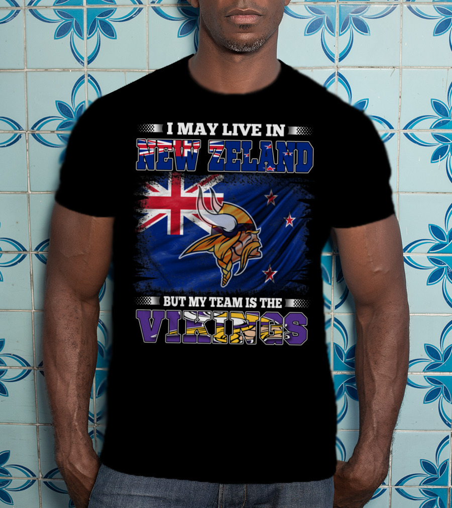 I May Live In New Zeland But My Team Is The Vikings Flag With New Zealand Flag And Viking Helmet T-Shirt