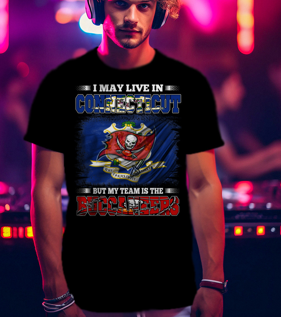 Connecticut Resident Loyal To Buccaneers With Crest And Skull Emblem T-Shirt