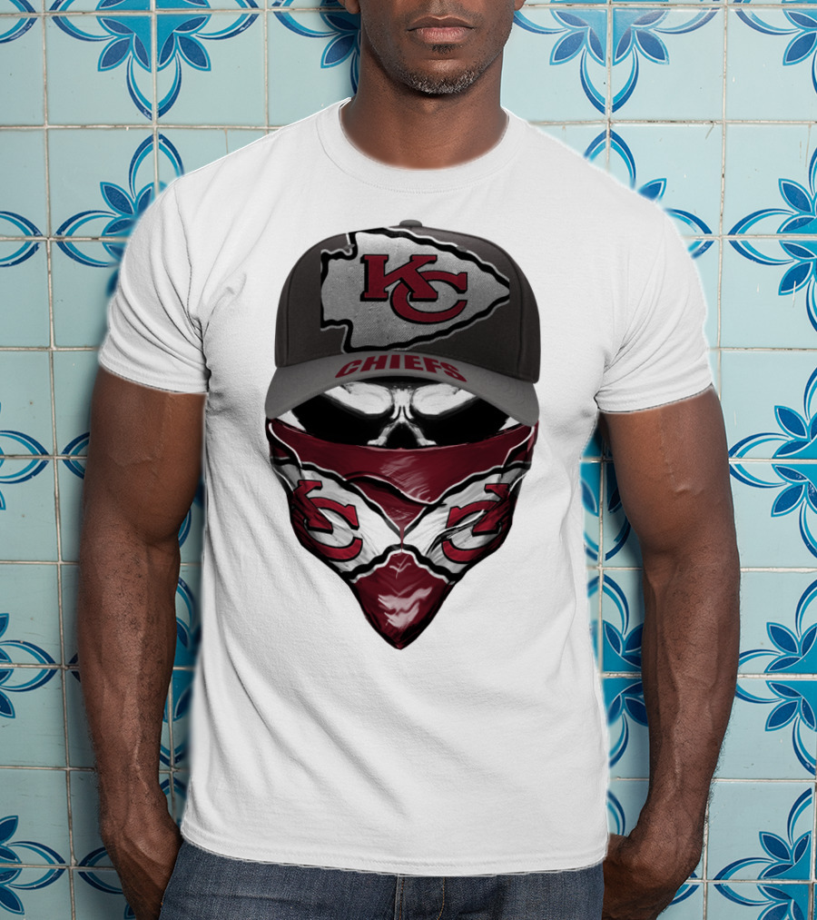 KANSAS CITY CHIEFS KC Logo Hat And Bandana Combo T-Shirt