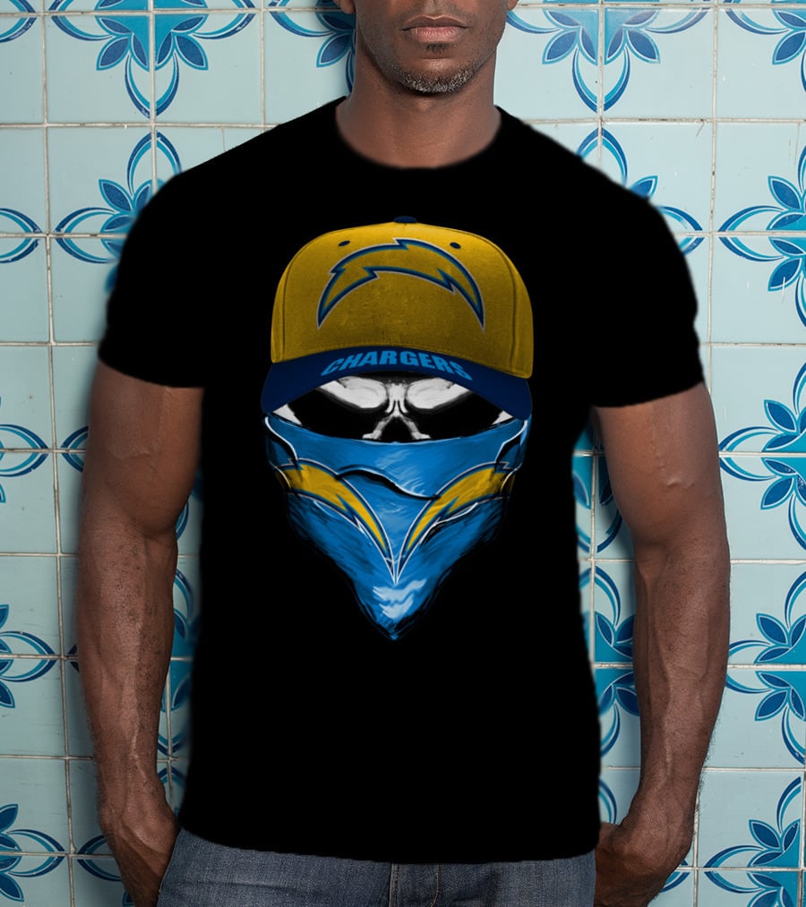 Los Angeles Chargers Skull Hat And Bandana T-Shirt