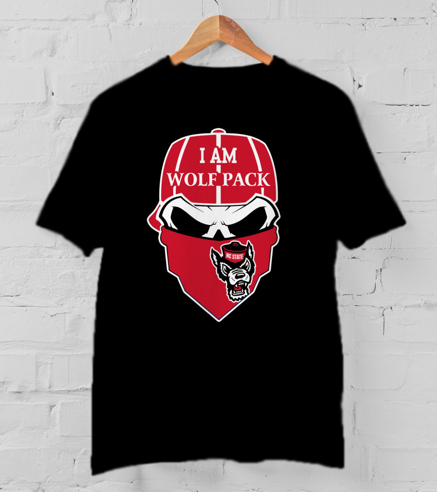 I Am Wolf Pack Nc State Skull Bandana T-Shirt