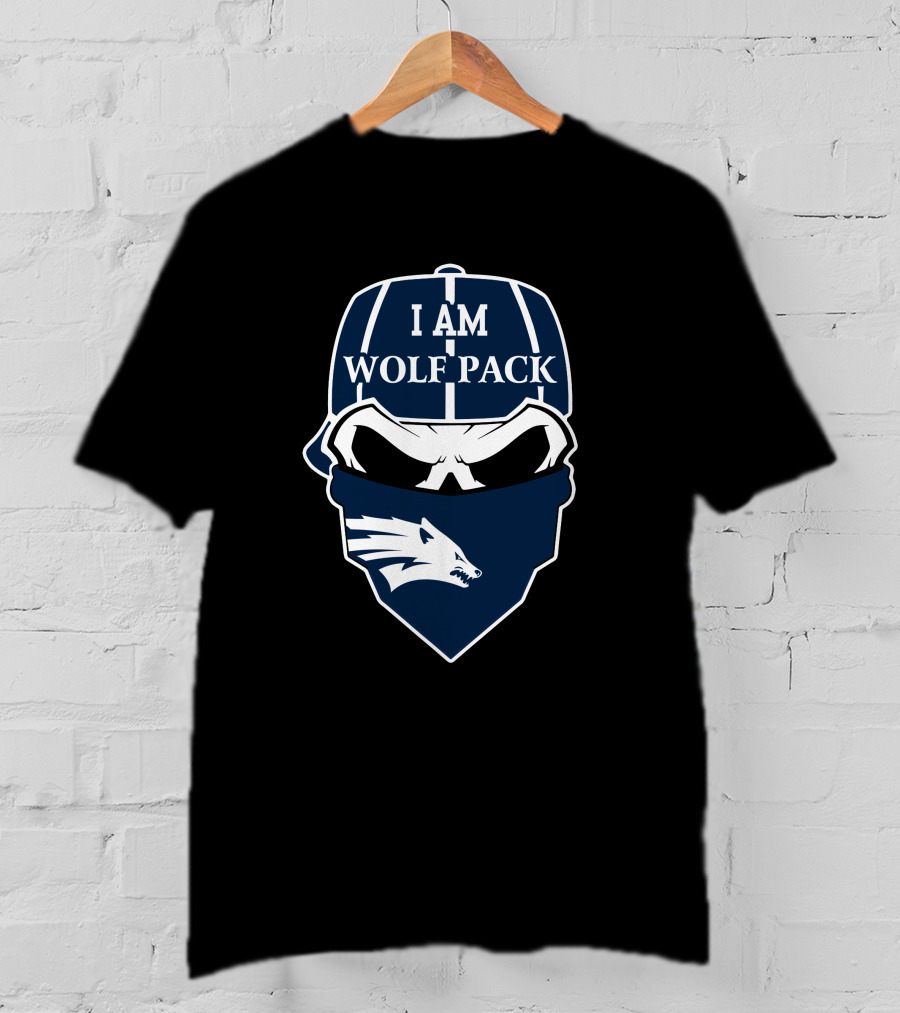 I Am Wolf Pack Skull Nevada Wolf Pack T-Shirt