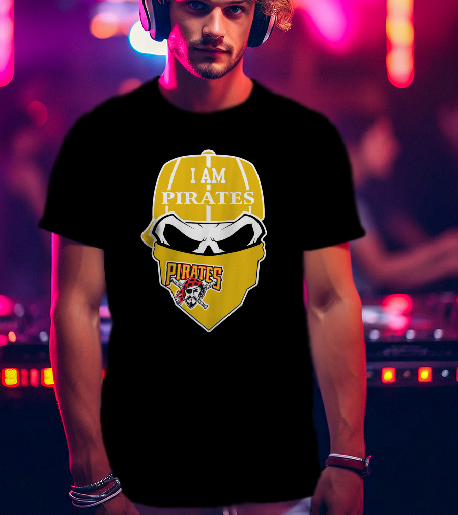 I Am Pirates Skull Bandana Pittsburgh Pirates T-Shirt