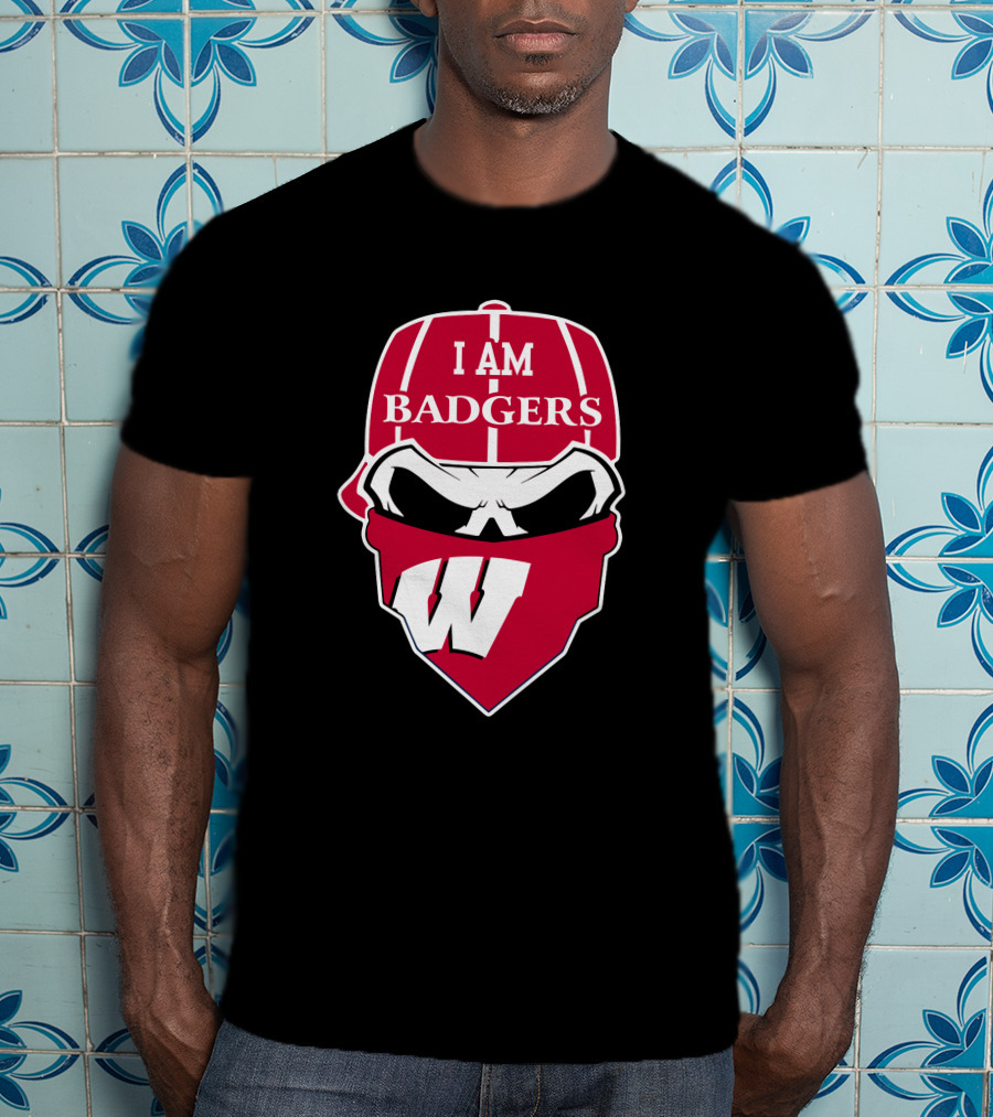 I Am Badgers Wisconsin Skull W T-Shirt