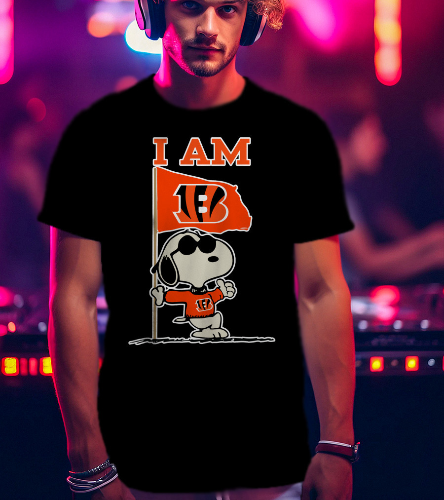 I Am Cincinnati Bengals Snoopy Flag T-Shirt