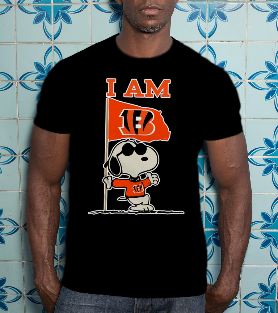 I Am Cincinnati Bengals Snoopy Flag T-Shirt