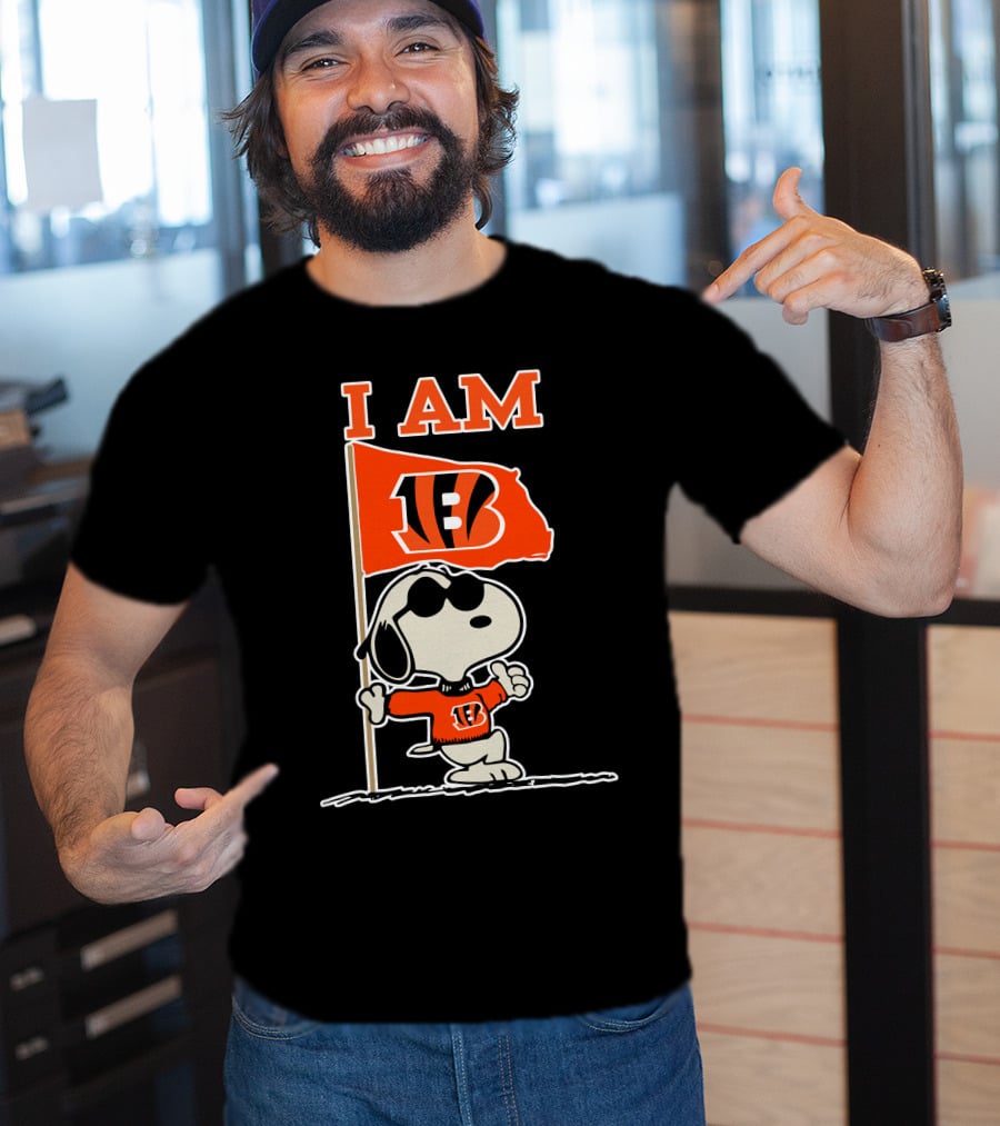 I Am Cincinnati Bengals Snoopy Flag T-Shirt