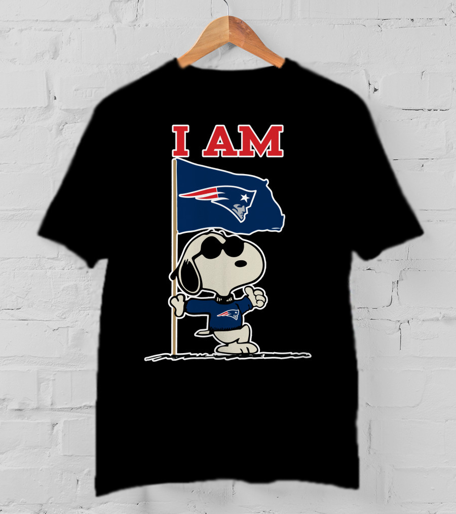 I Am New England Patriots Snoopy Flag T-Shirt