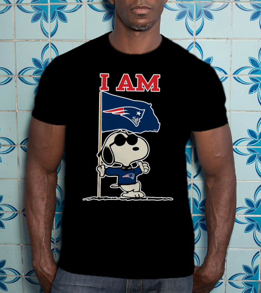 I Am New England Patriots Snoopy Flag T-Shirt