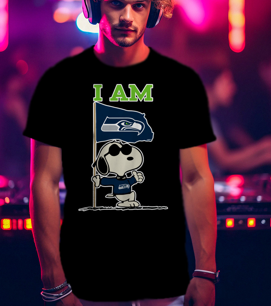 I Am Seattle Seahawks Snoopy Flag T-Shirt