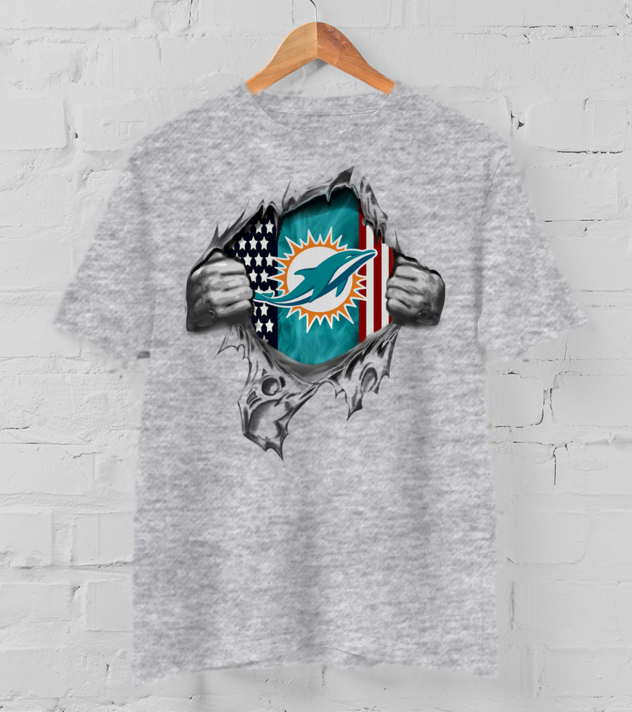 Miami Dolphins American Flag Rip Football Fan Tribute T-Shirt
