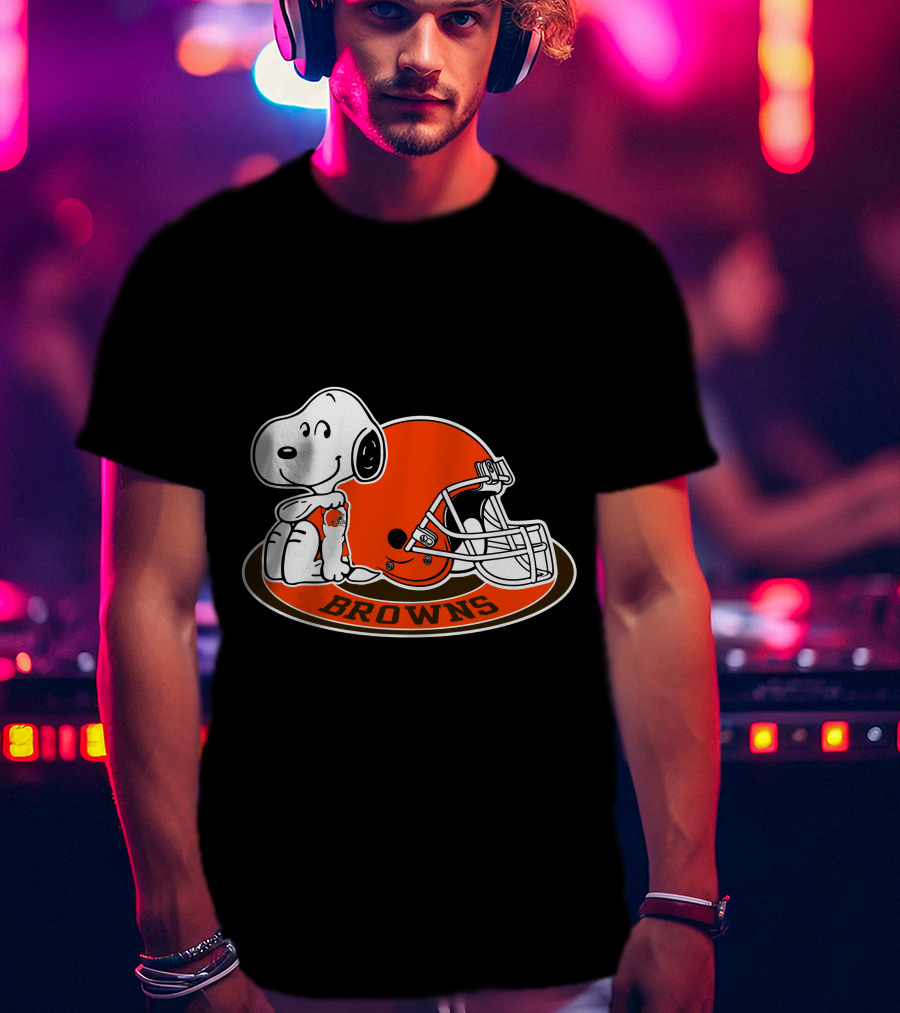 Snoopy Cleveland Browns Helmet Browns T-Shirt
