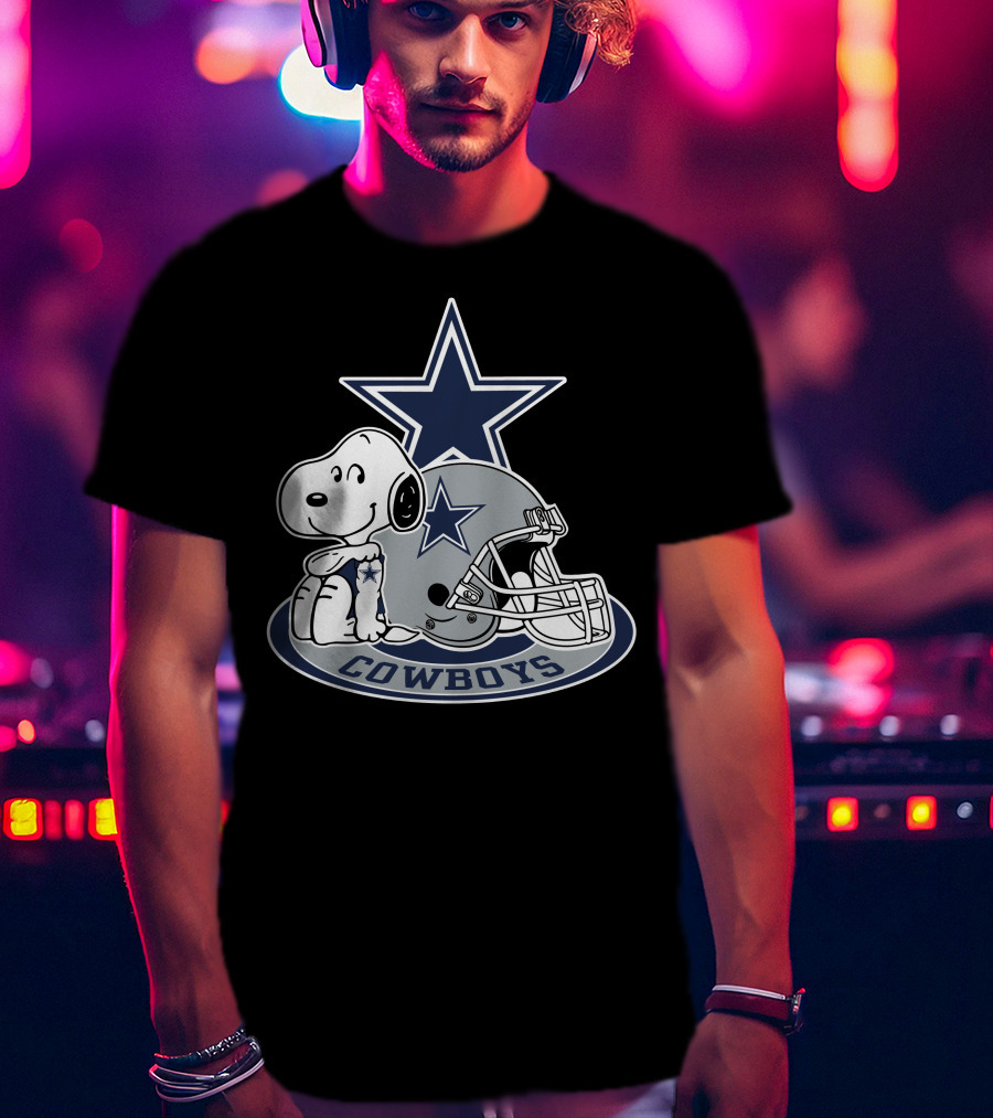 Dallas Cowboys Snoopy With Star Logo And Helmet T-Shirt