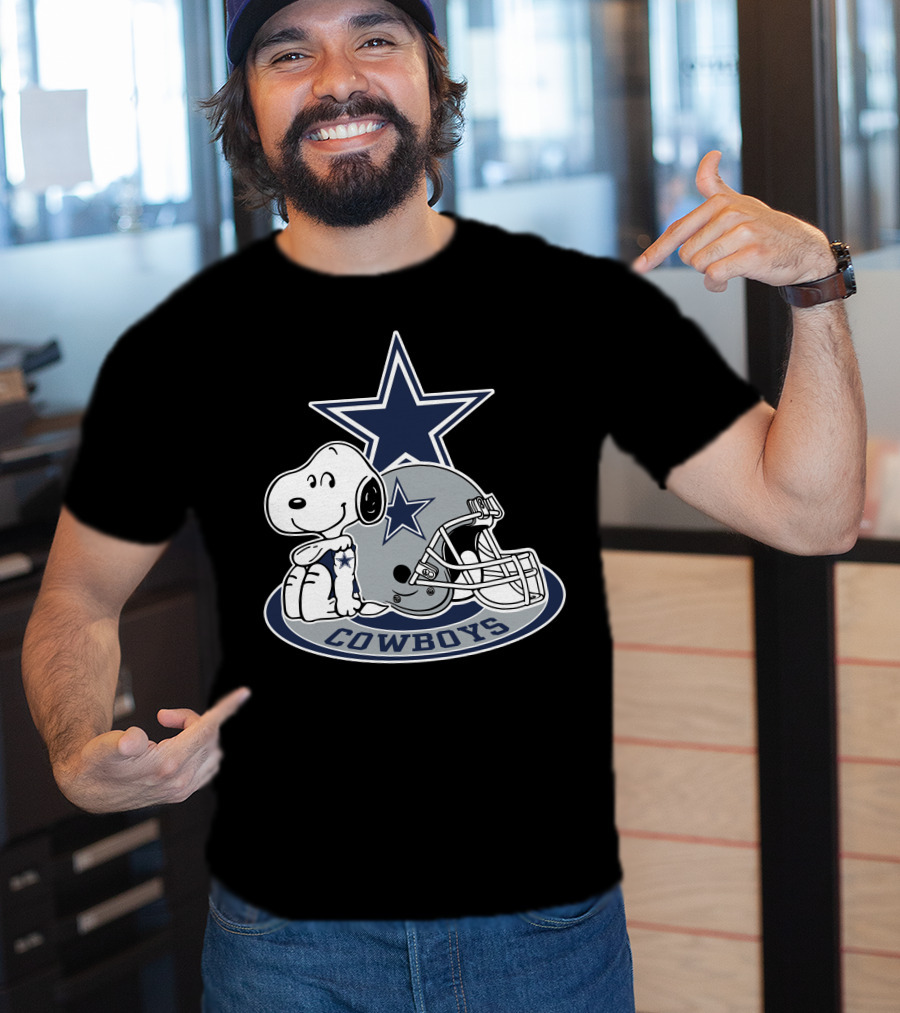 Dallas Cowboys Snoopy With Star Logo And Helmet T-Shirt