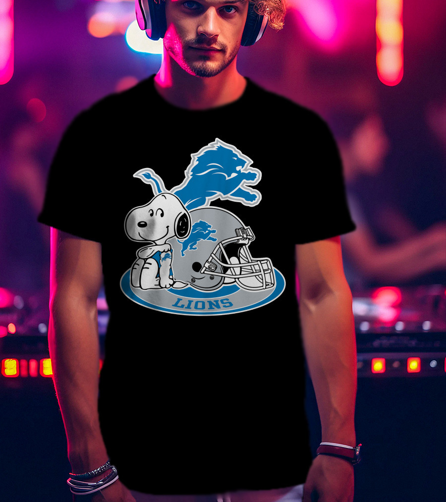 Detroit Lions Snoopy Helmet Nfl Team Logo Peanuts Featured T-Shirt