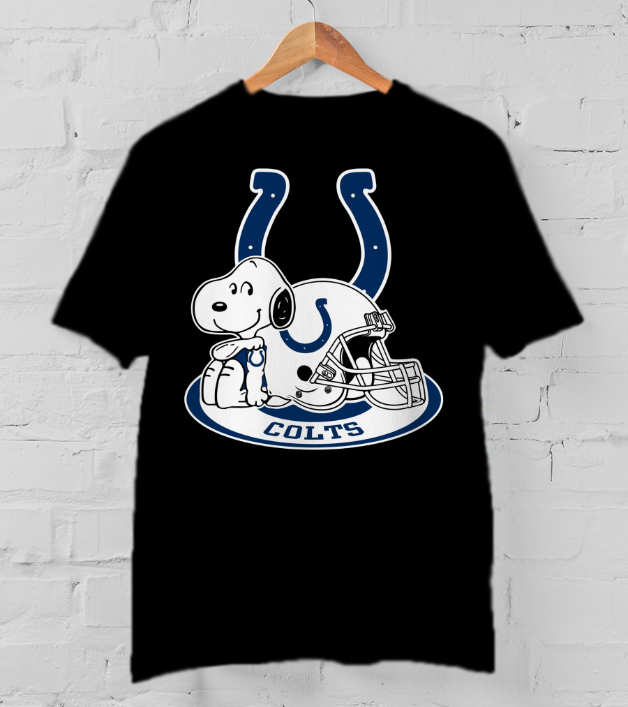 Indianapolis Colts Snoopy With Helmet And Horseshoe T-Shirt