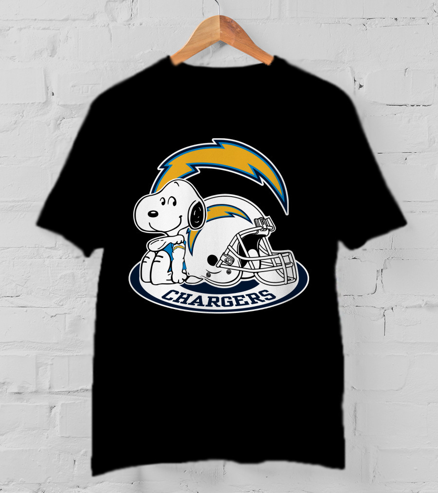 Los Angeles Chargers Snoopy Helmet Clipart 2 T-Shirt