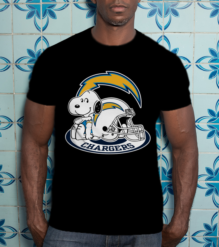Los Angeles Chargers Snoopy Helmet Clipart 2 T-Shirt