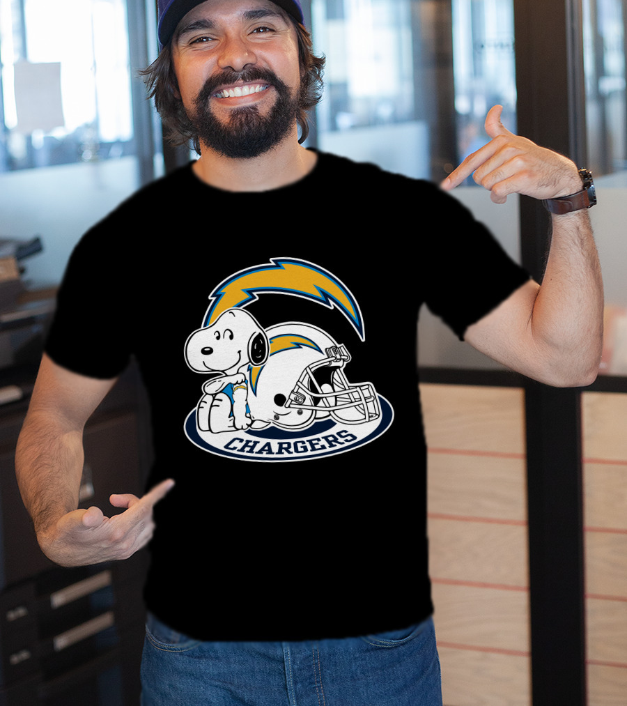 Los Angeles Chargers Snoopy Helmet Clipart 2 T-Shirt