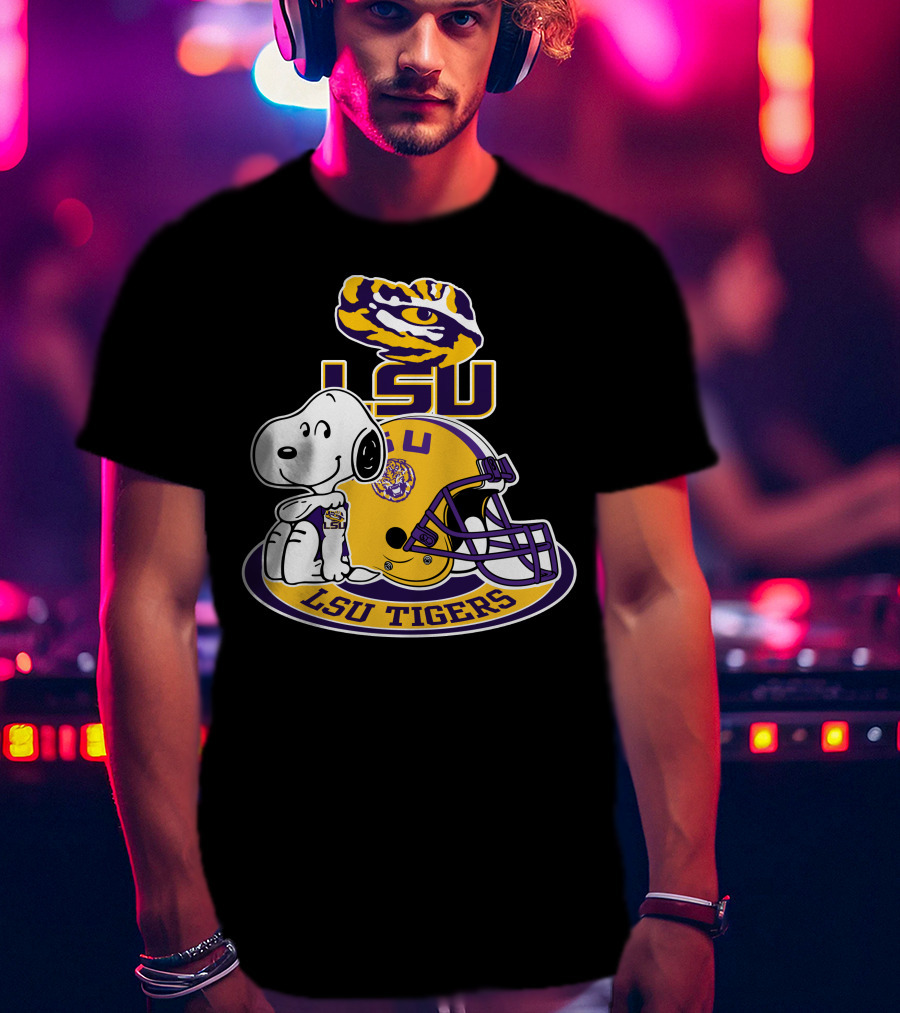 Lsu Tigers Snoopy Football Helmet T-Shirt