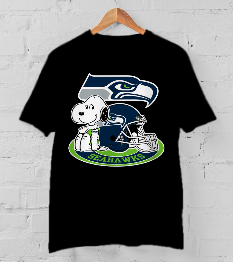 Snoopy Seattle Seahawks Helmet T-Shirt