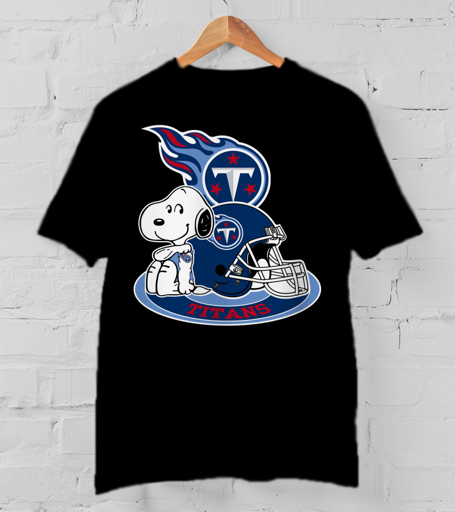Tennessee Titans Snoopy Football Mascot T-Shirt