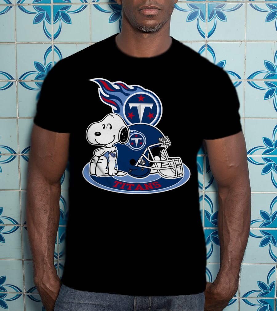 Tennessee Titans Snoopy Football Mascot T-Shirt
