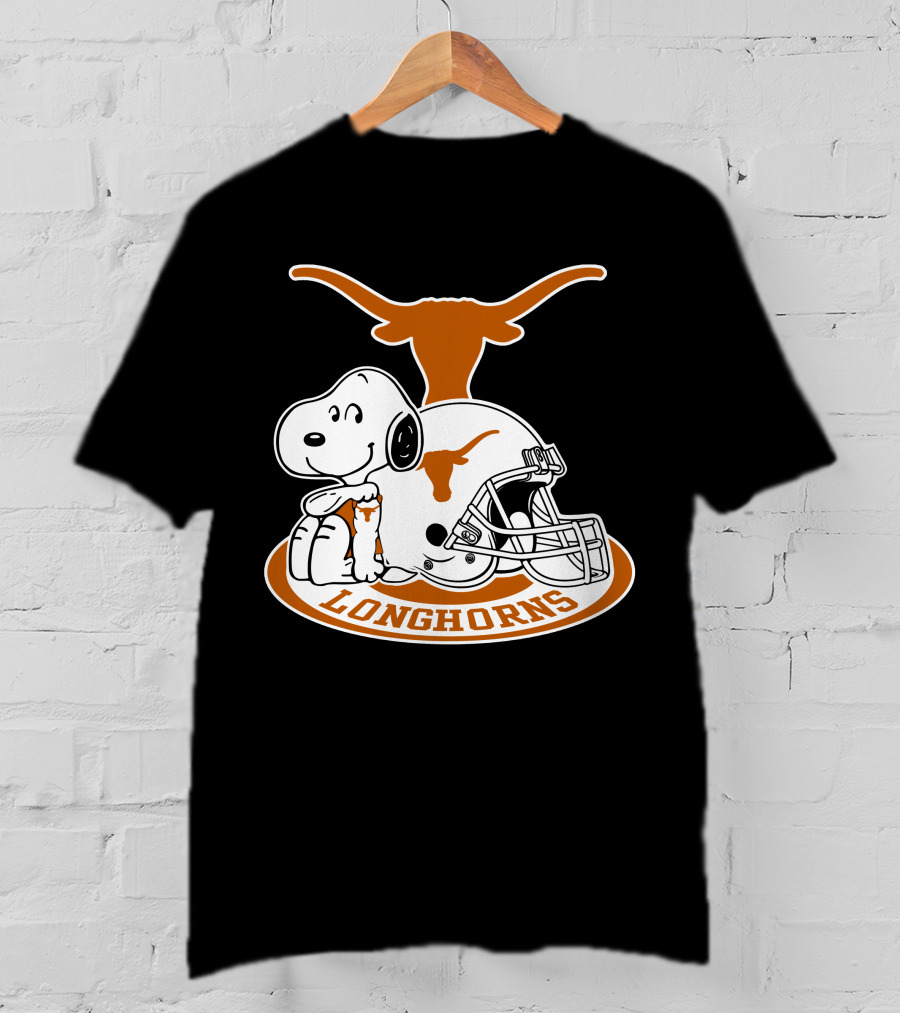 Texas Longhorns Snoopy Football Helmet T-Shirt