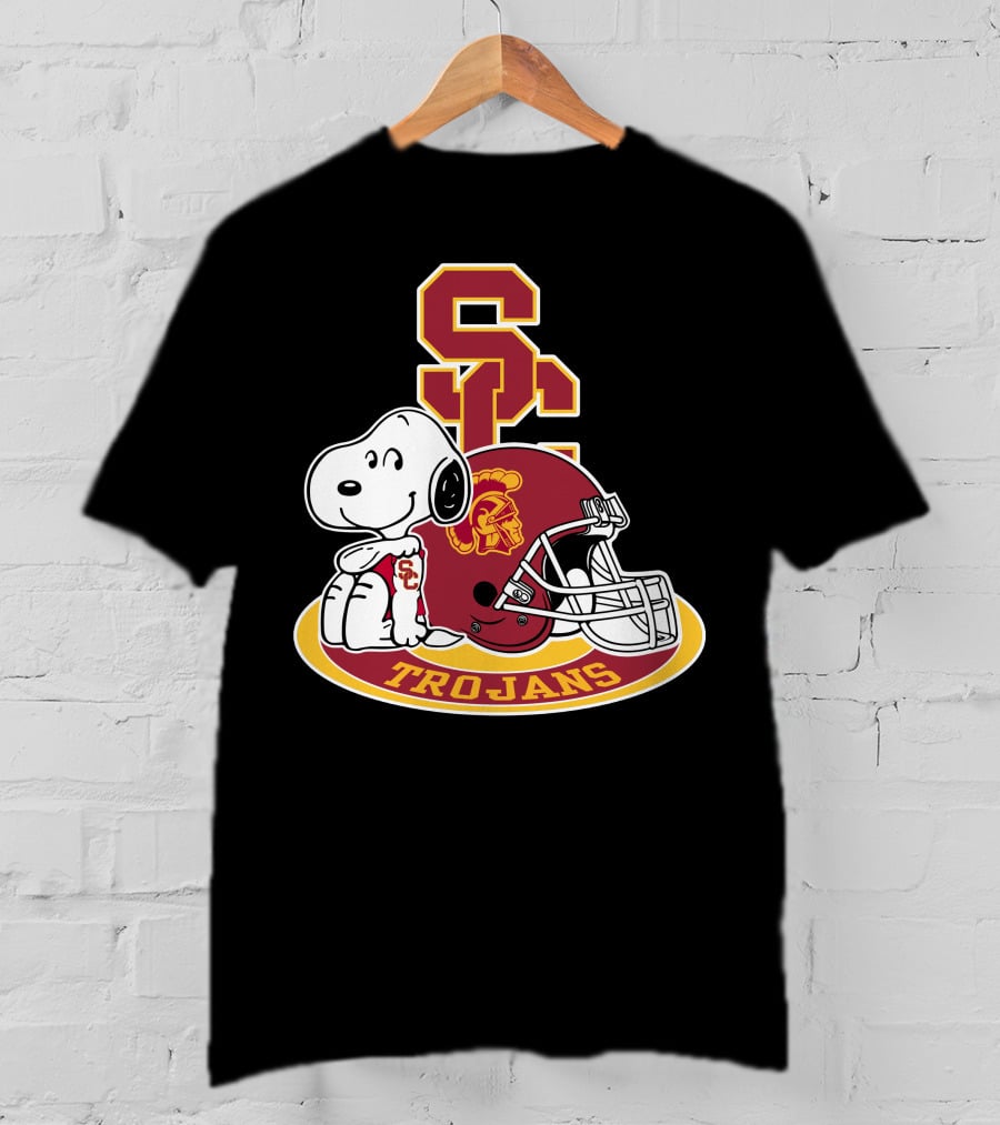 Usc Trojans Snoopy Football Helmet T-Shirt