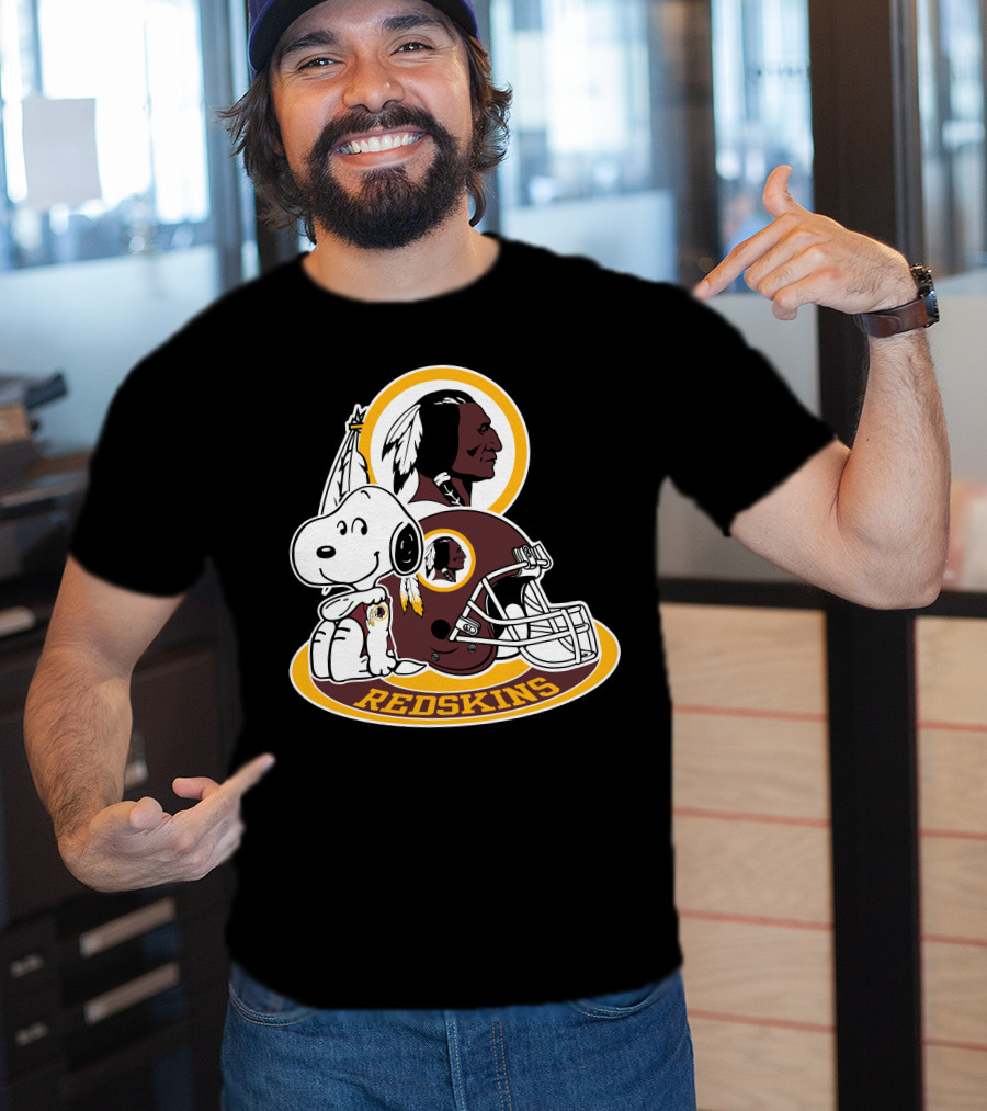 Washington Redskins Snoopy Football Helmet T-Shirt
