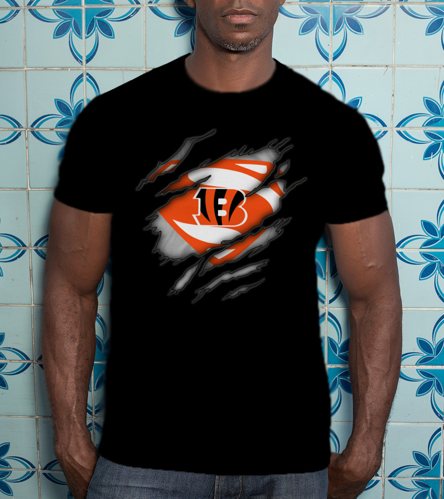 Cincinnati Bengals Superman Logo Ripped T-Shirt