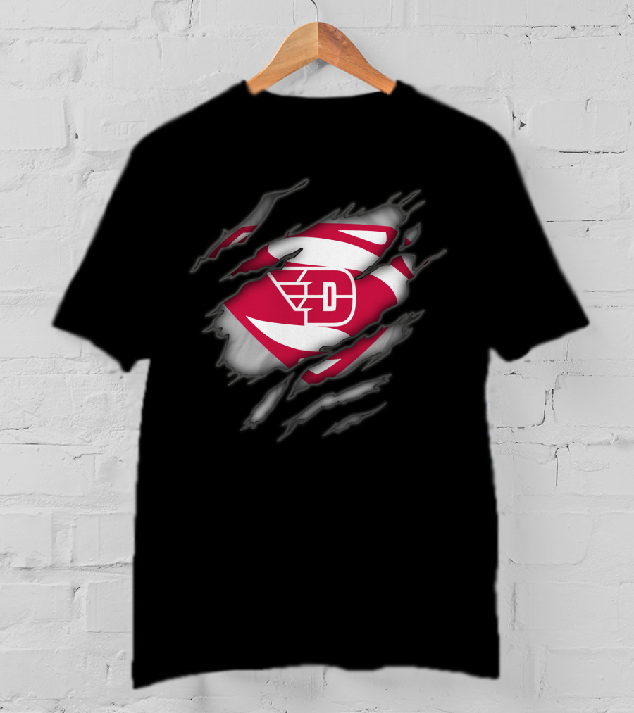 Dayton Flyers Superman Inspired Logo With Torn Fabric Effect T-Shirt