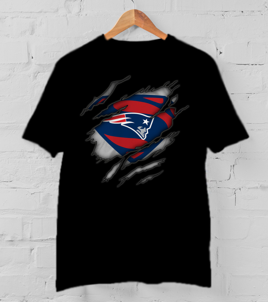 New England Patriots Logo Superman Ripped Chest T-Shirt