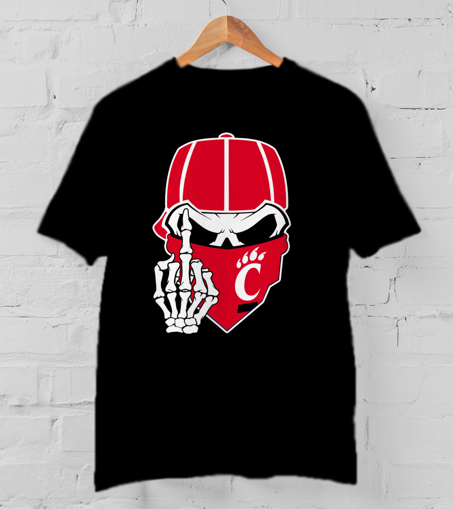 Cincinnati Bearcats Skull With Red Bandana And Skeleton Hand T-Shirt