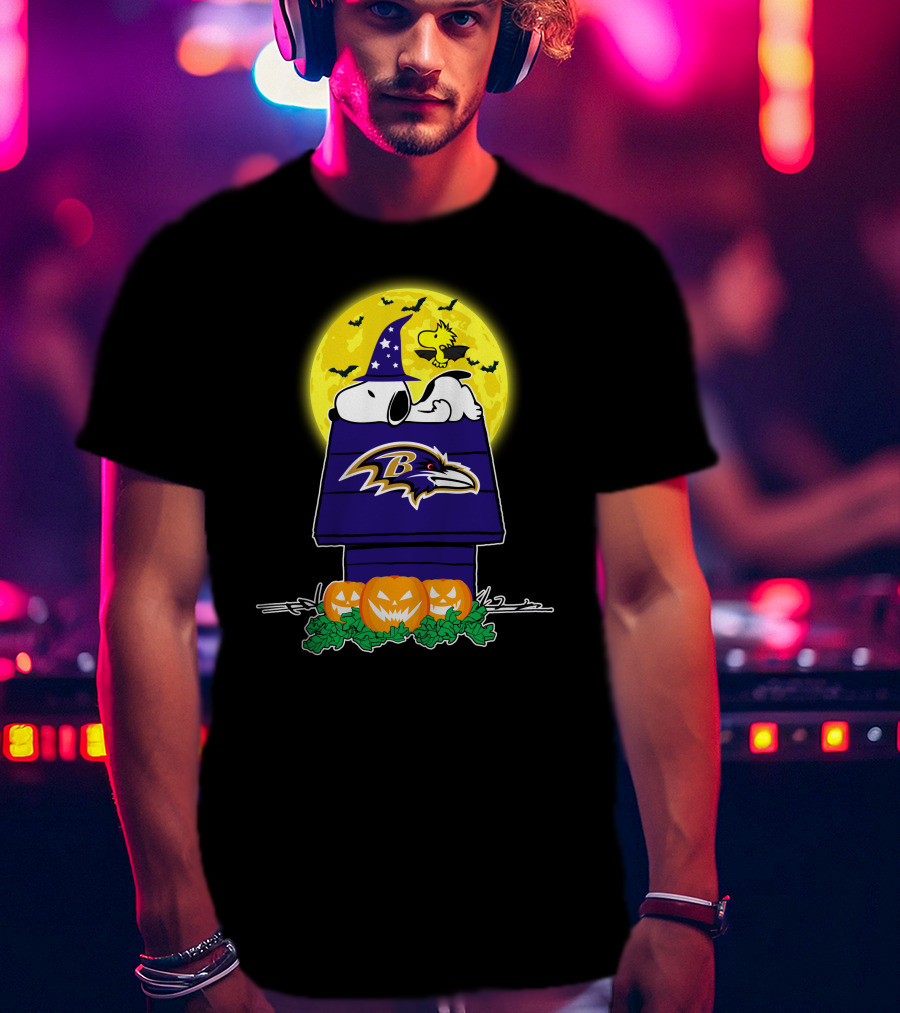 Baltimore Ravens Snoopy Halloween Moon Pumpkins T-Shirt