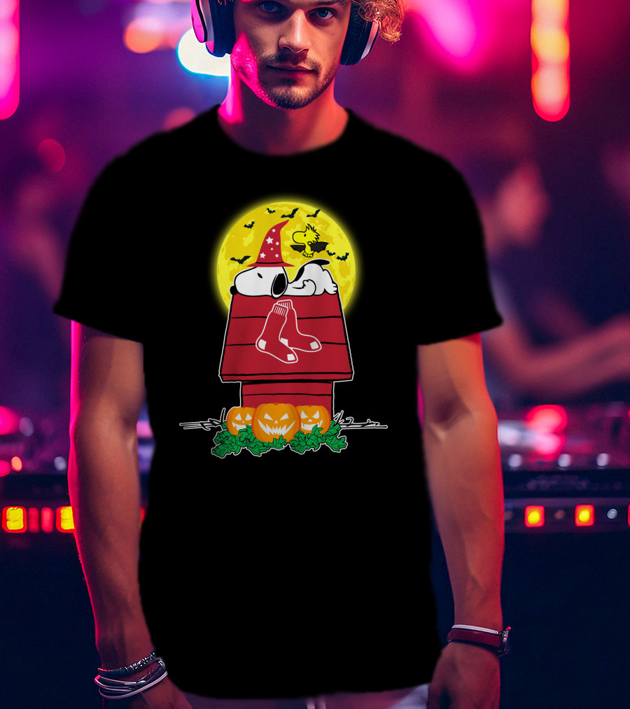 Snoopy And Woodstock Halloween Boston Red Sox Pumpkin House T-Shirt
