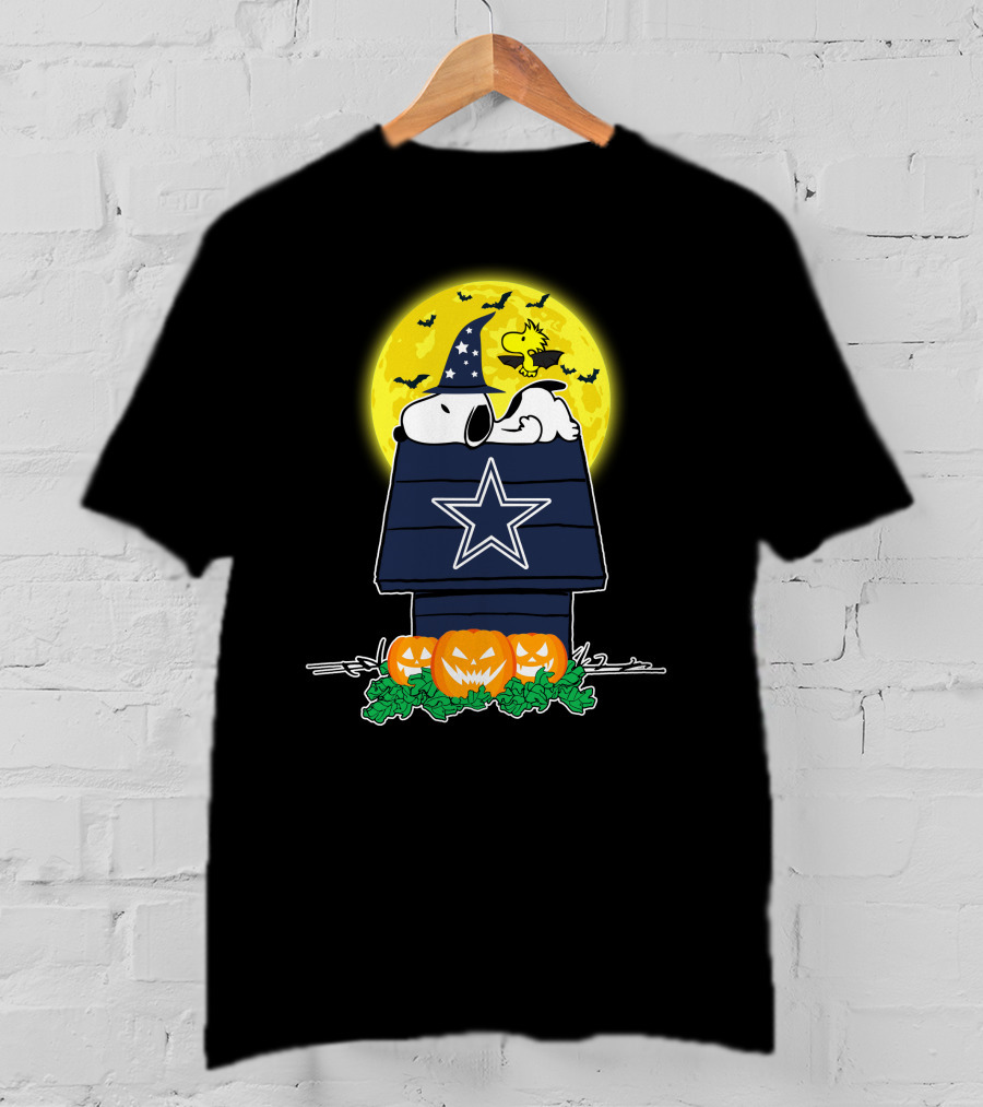 Dallas Cowboys Snoopy Halloween Peanuts Woodstock Pumpkin Moon Scene T-Shirt