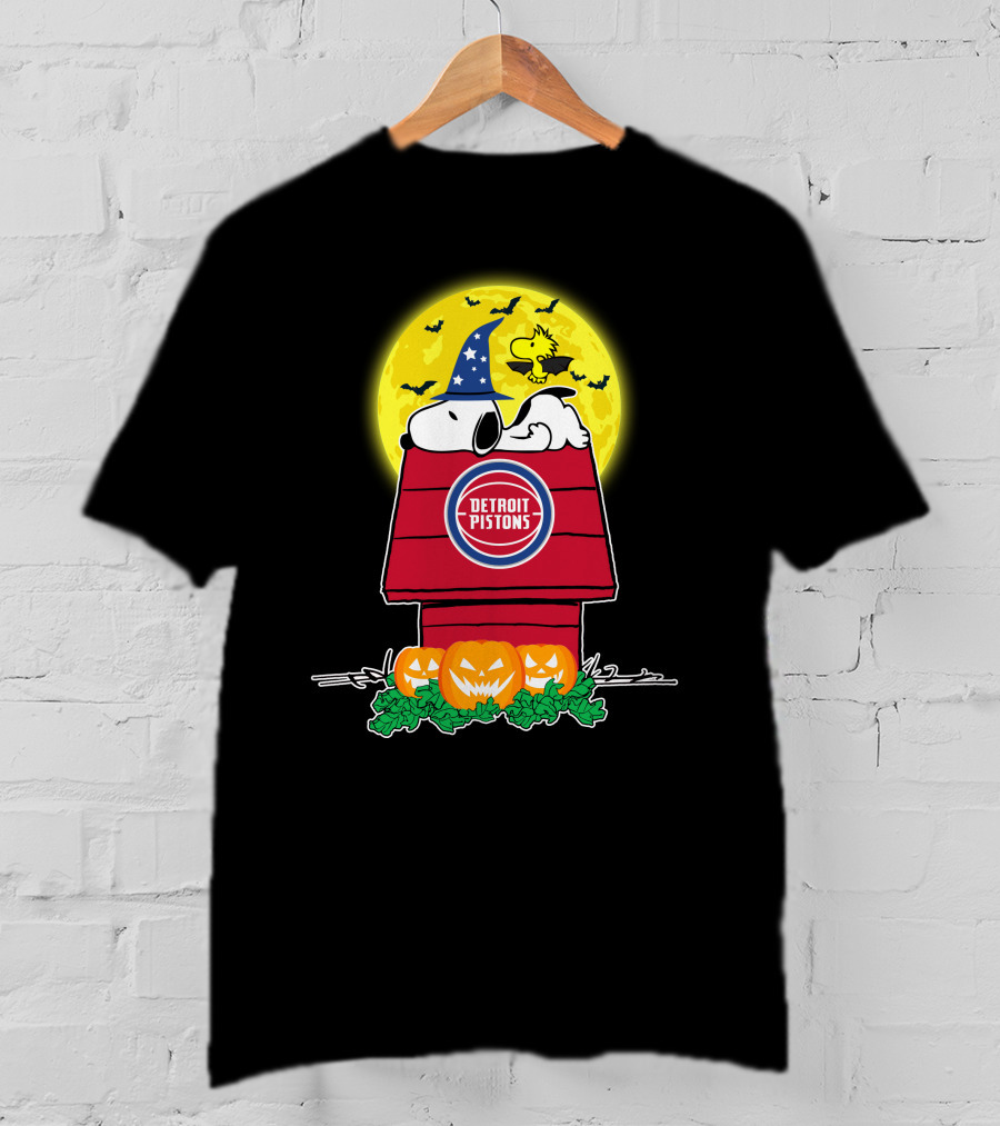 Detroit Pistons Snoopy Halloween Moon Pumpkins Peanuts Woodstock T-Shirt