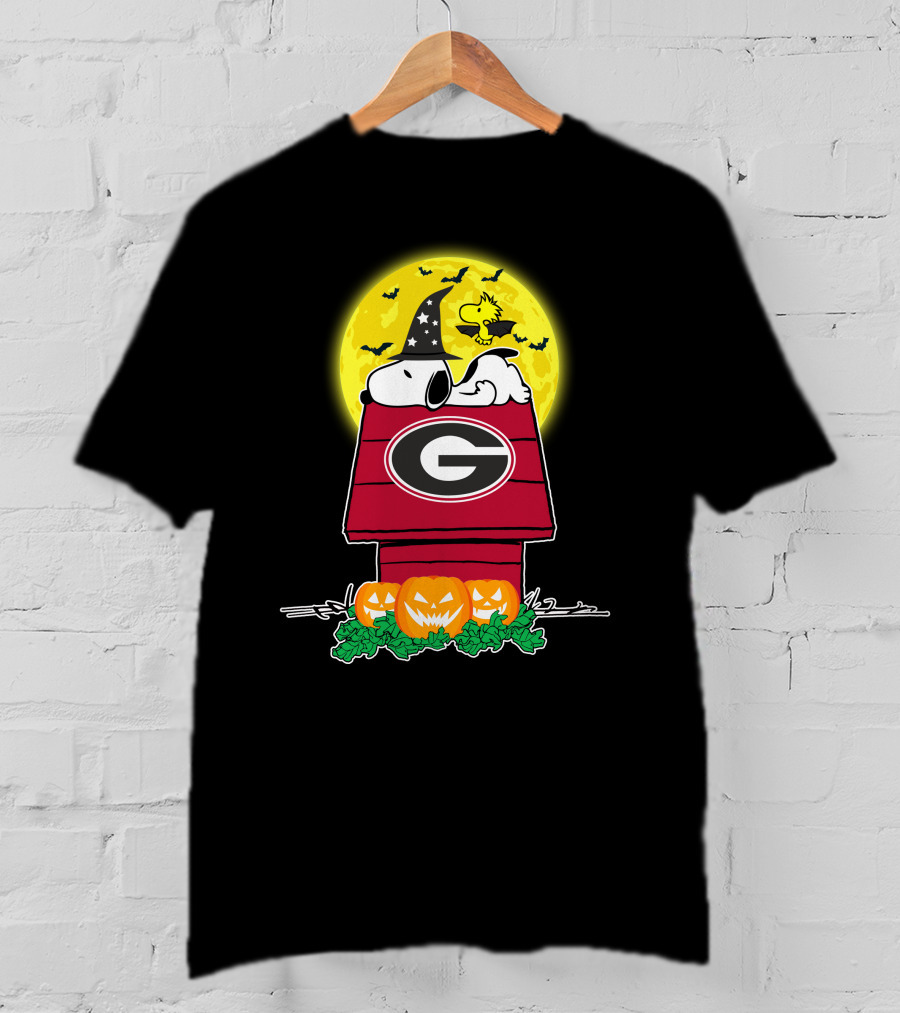 Georgia Bulldogs Snoopy Halloween Moon Pumpkins T-Shirt