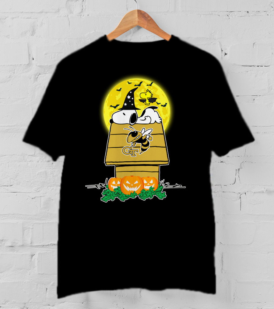 Georgia Tech Yellow Jackets Snoopy Woodstock Witch Hat Pumpkins Halloween Moon T-Shirt