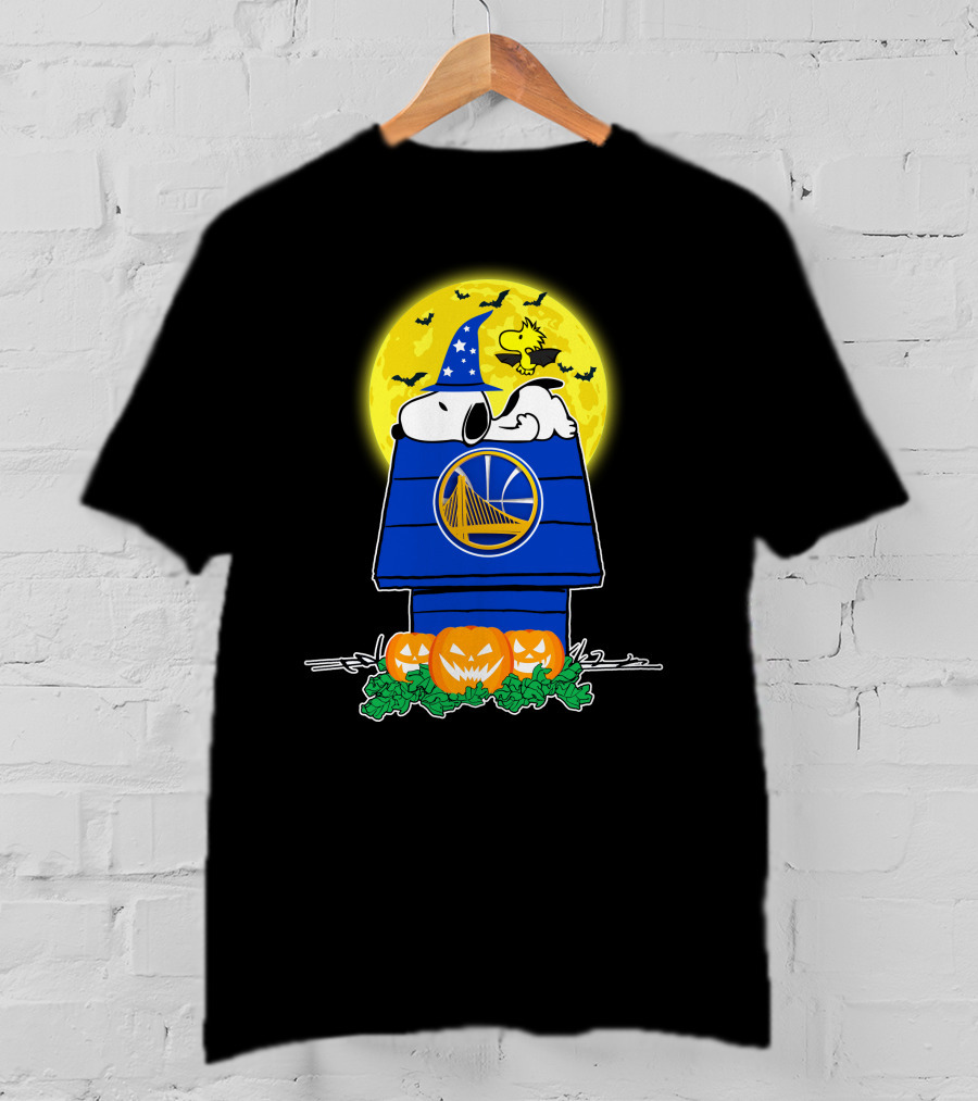 Golden State Warriors Snoopy Woodstock Halloween Pumpkins Moon T-Shirt