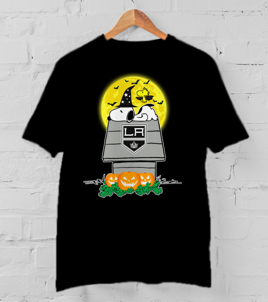 Los Angeles Kings Snoopy Halloween Doghouse Full Moon Pumpkins Woodstock T-Shirt