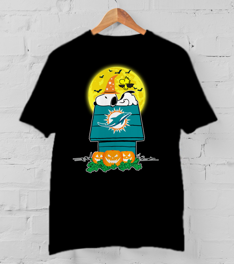 Miami Dolphins Snoopy Halloween Pumpkins Full Moon T-Shirt