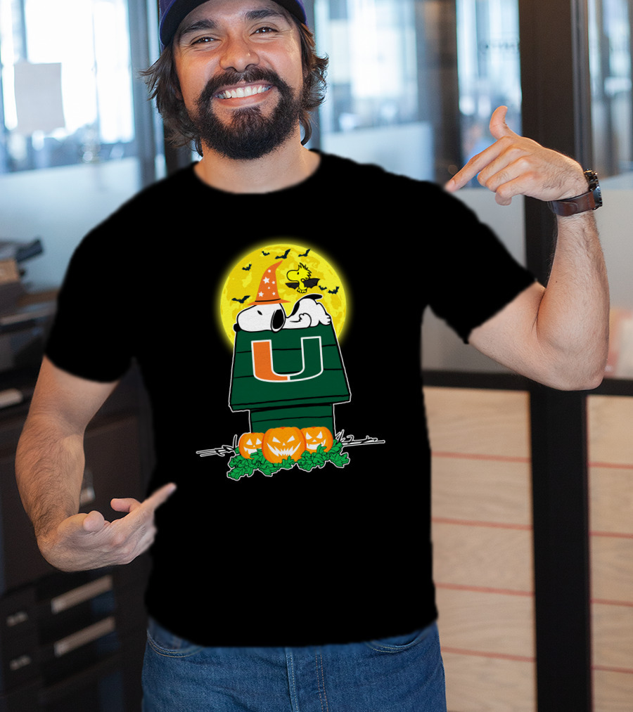 Miami Hurricanes Snoopy Halloween Pumpkin Moon Peanuts Woodstock T-Shirt