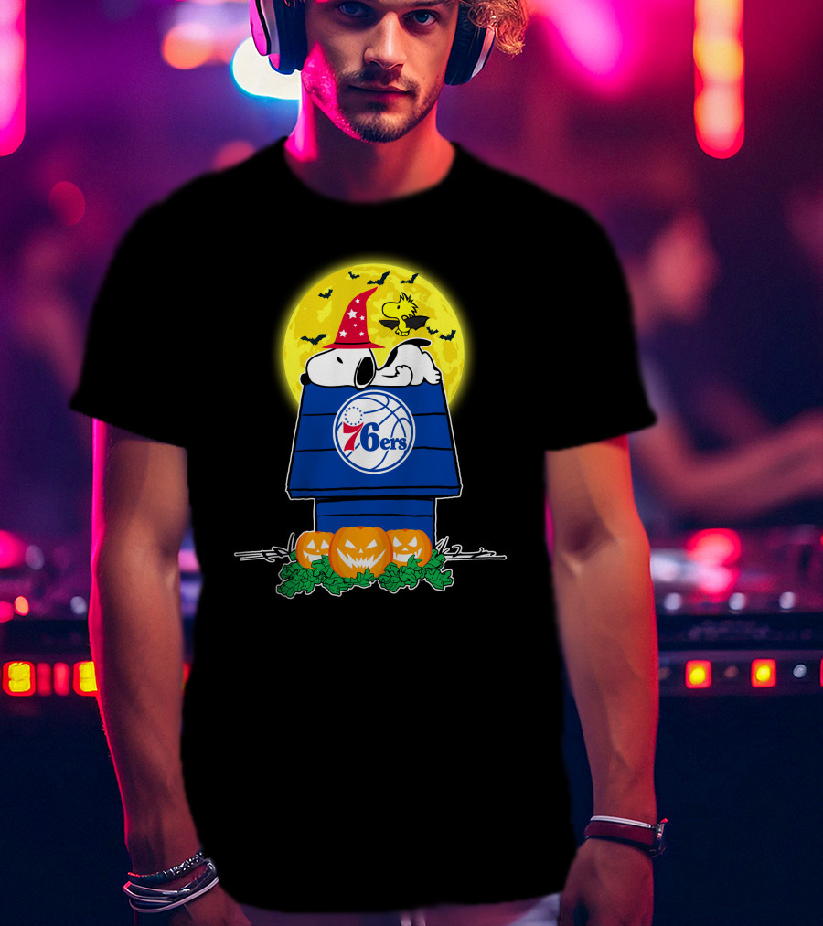 Philadelphia 76ers Snoopy Halloween Moon Pumpkins Bats Woodstock T-Shirt