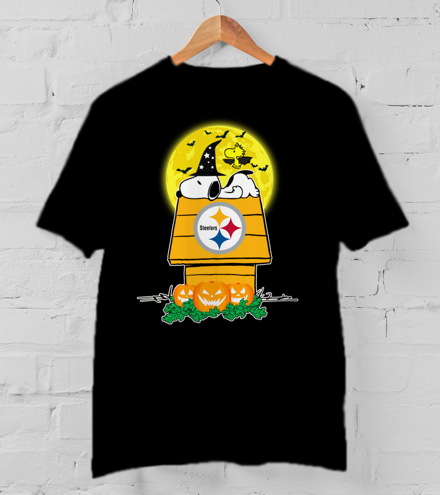 Pittsburgh Steelers Snoopy Woodstock Halloween Moon Pumpkins T-Shirt
