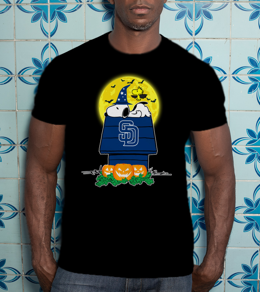 San Diego Padres Snoopy Halloween With Pumpkins And Full Moon T-Shirt