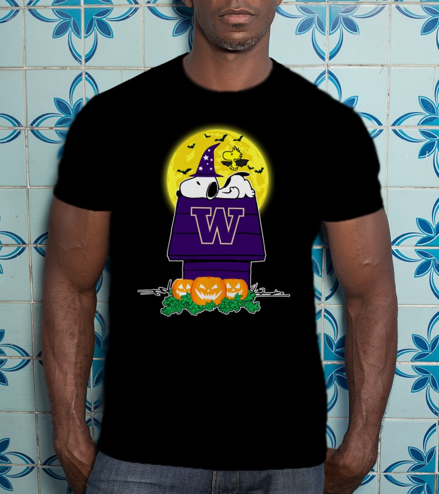 Washington Huskies Snoopy Woodstock Halloween Moon Jack-O'-Lanterns T-Shirt